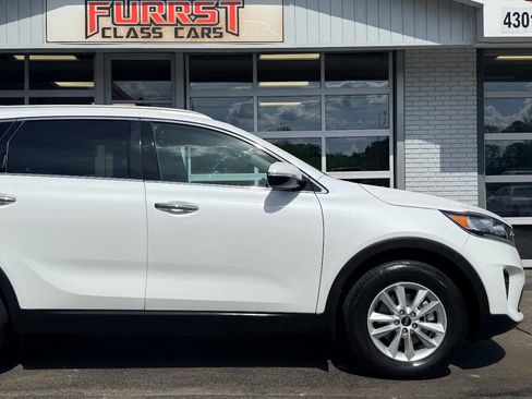 Used 2019 Kia Sorento FWD w/ Option Group 020 image 11