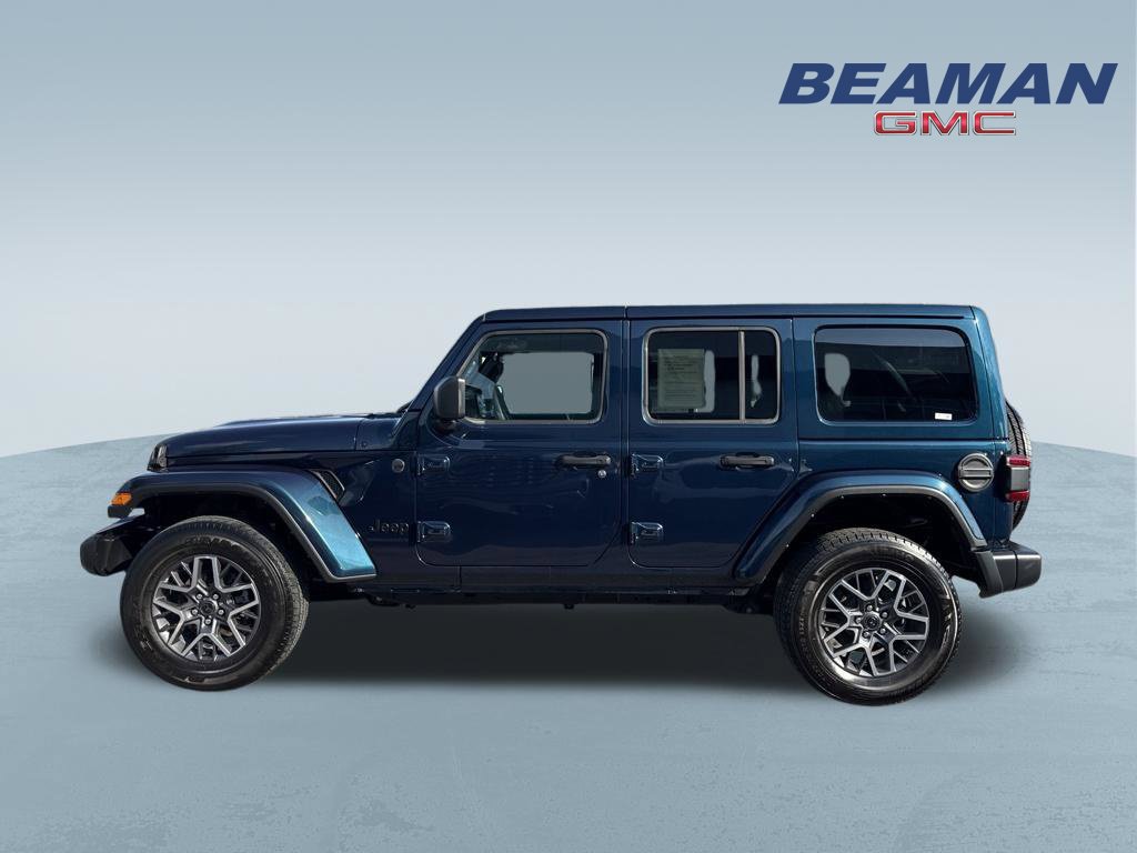 Used 2025 Jeep Wrangler Unlimited Sahara AWD/4WD image 4