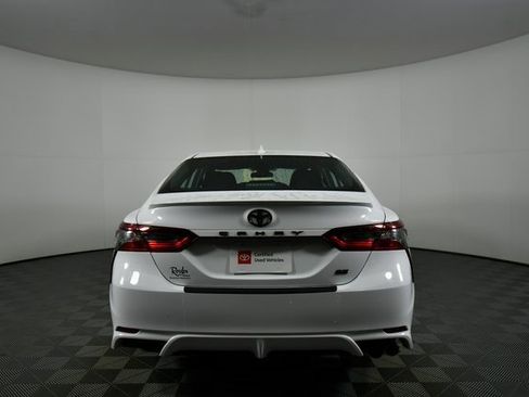 Used 2023 Toyota Camry SE image 12