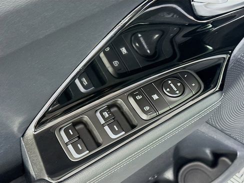 Used 2021 Kia Niro LXS FWD image 17