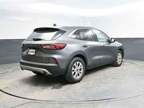 Used 2024 Ford Escape Active w/ Cold Weather Package image 9