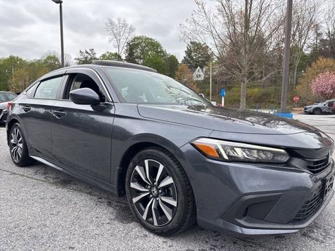 Used 2023 Honda Civic EX image 4