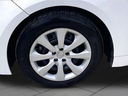 Used 2024 Toyota Corolla LE image 11