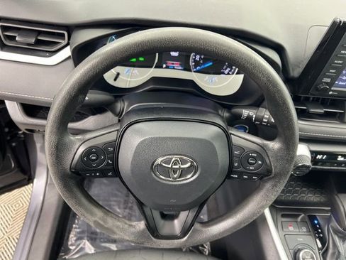 Used 2022 Toyota RAV4 XLE w/ Convenience Package image 21