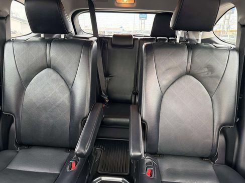 Used 2022 Toyota Highlander Platinum image 10
