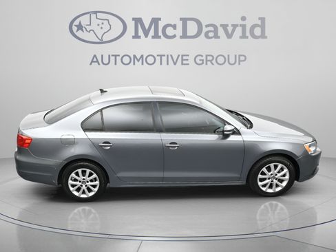 Used 2012 Volkswagen Jetta SE FWD image 39