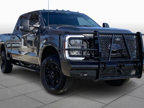 Certified 2025 Ford F250 XL w/ STX Appearance Package image 2