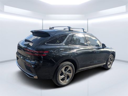 New 2026 Genesis GV70 2.5T Select image 3