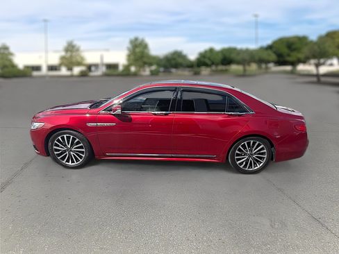 Used 2019 Lincoln Continental Select FWD image 4