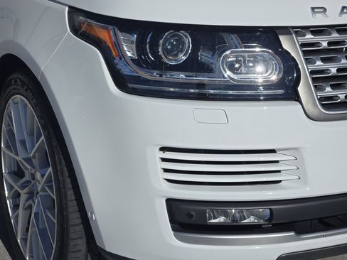 Used 2016 Land Rover Range Rover Supercharged image 9