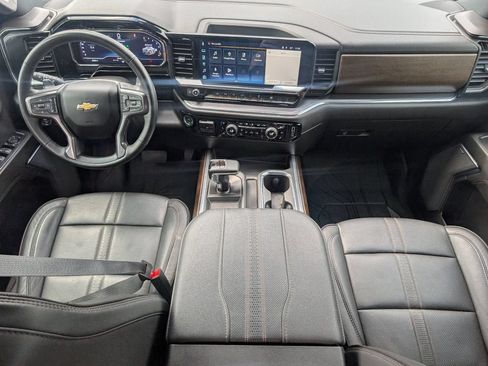 Used 2024 Chevrolet Silverado 1500 High Country AWD/4WD image 33