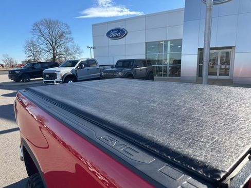 Used 2025 GMC Sierra 1500 Pro w/ Pro Value Package image 9