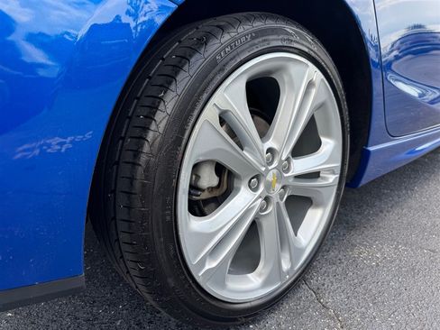Used 2016 Chevrolet Cruze Premier FWD image 10