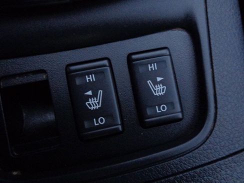 Used 2015 Nissan Sentra SR w/ Navigation Package image 18