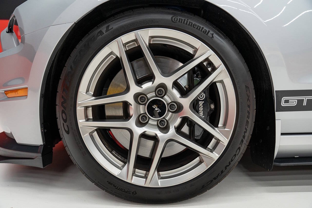 Used 2013 Ford Mustang Shelby GT500 RWD image 34