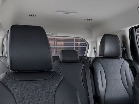 New 2026 Kia Carnival EX FWD image 27