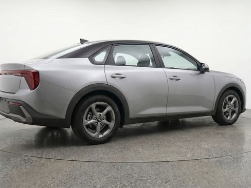 Used 2025 Kia K4 FWD image 9