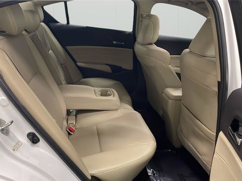 Used 2018 Acura ILX FWD image 13