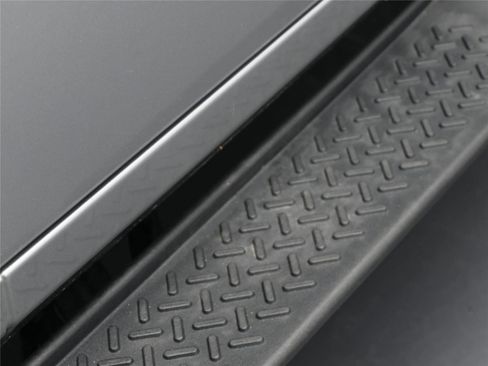 Used 2018 Jeep Wrangler Sport image 16