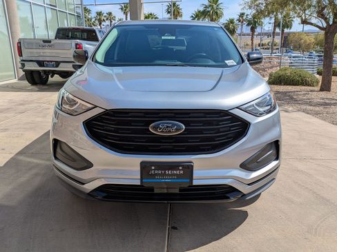 Used 2022 Ford Edge SE w/ Black Appearance Package AWD/4WD image 9