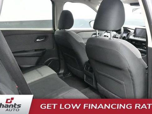 Used 2022 Nissan Rogue SV AWD/4WD image 16