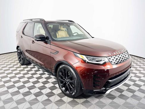 New 2026 Land Rover Discovery Limited Edition image 3