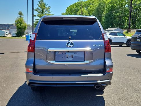 Used 2022 Lexus GX 460 Premium w/ Accessory Package AWD/4WD image 5