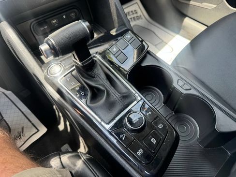 Used 2023 Kia Sportage EX FWD image 21