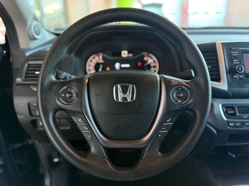 Used 2019 Honda Ridgeline Sport image 9