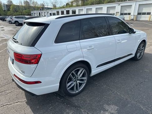 Used 2018 Audi Q7 3.0T Prestige w/ Prestige Package image 4