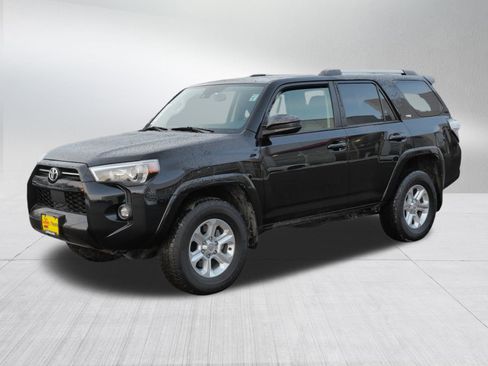 Certified 2024 Toyota 4Runner SR5 image 3