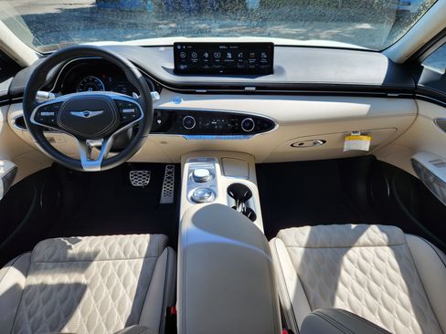 Used 2025 Genesis GV70 3.5T Sport w/ Sport Advanced Package AWD/4WD image 8