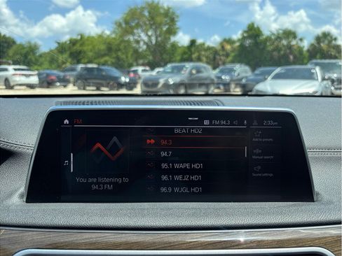 Used 2022 BMW 740i xDrive w/ Premium Package AWD/4WD image 34