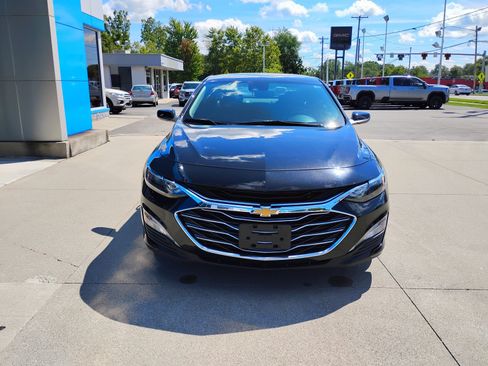 Used 2025 Chevrolet Malibu LT FWD image 12