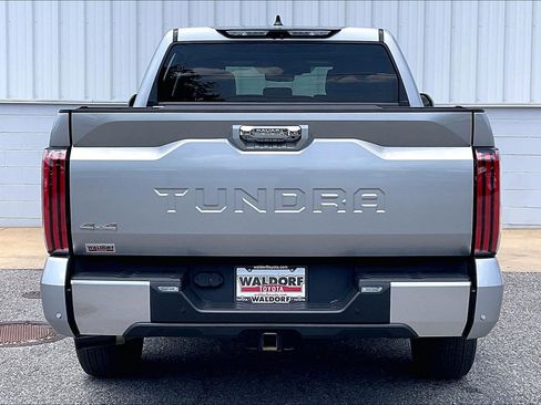 Used 2024 Toyota Tundra Limited AWD/4WD image 5
