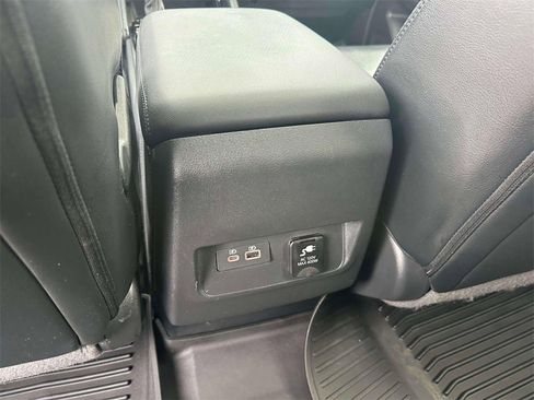 Certified 2022 Nissan Frontier PRO-4X w/ Pro-4X Premium Package image 14