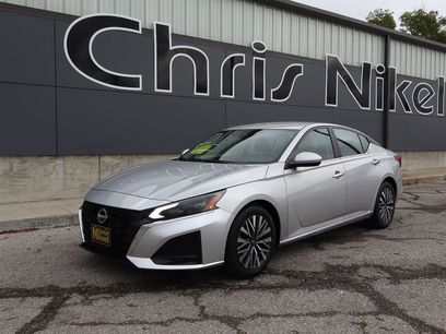 Used 2023 Nissan Altima 2.5 SV