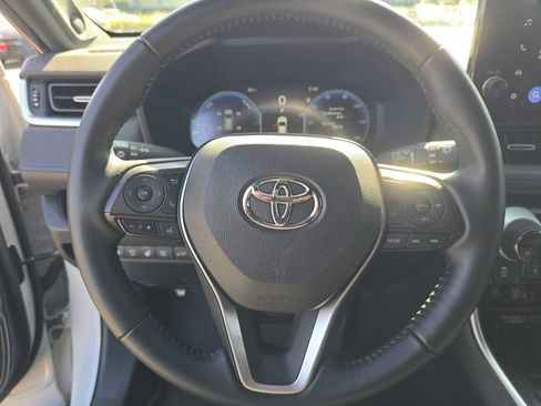 Used 2023 Toyota RAV4 XSE AWD/4WD image 22