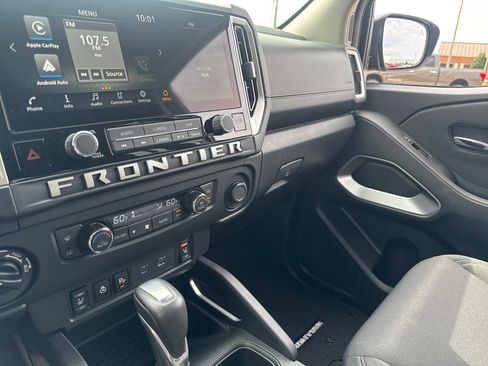 Used 2025 Nissan Frontier SV w/ SV Convenience Package AWD/4WD image 22