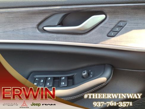 Used 2023 Jeep Grand Cherokee Limited w/ Trailer Tow Package image 11