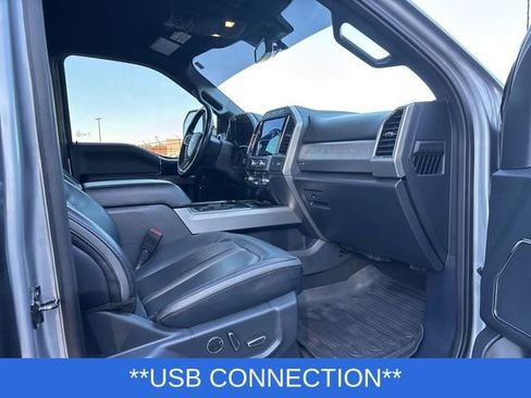 Certified 2022 Ford F250 Platinum w/ FX4 Off-Road Package image 9