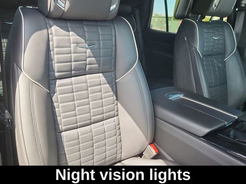 Used 2024 Cadillac Escalade V w/ Heavy-Duty Trailer Package image 18