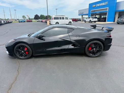 Used 2020 Chevrolet Corvette Stingray Premium Cpe w/ 3LT Preferred Equipment Group RWD image 2