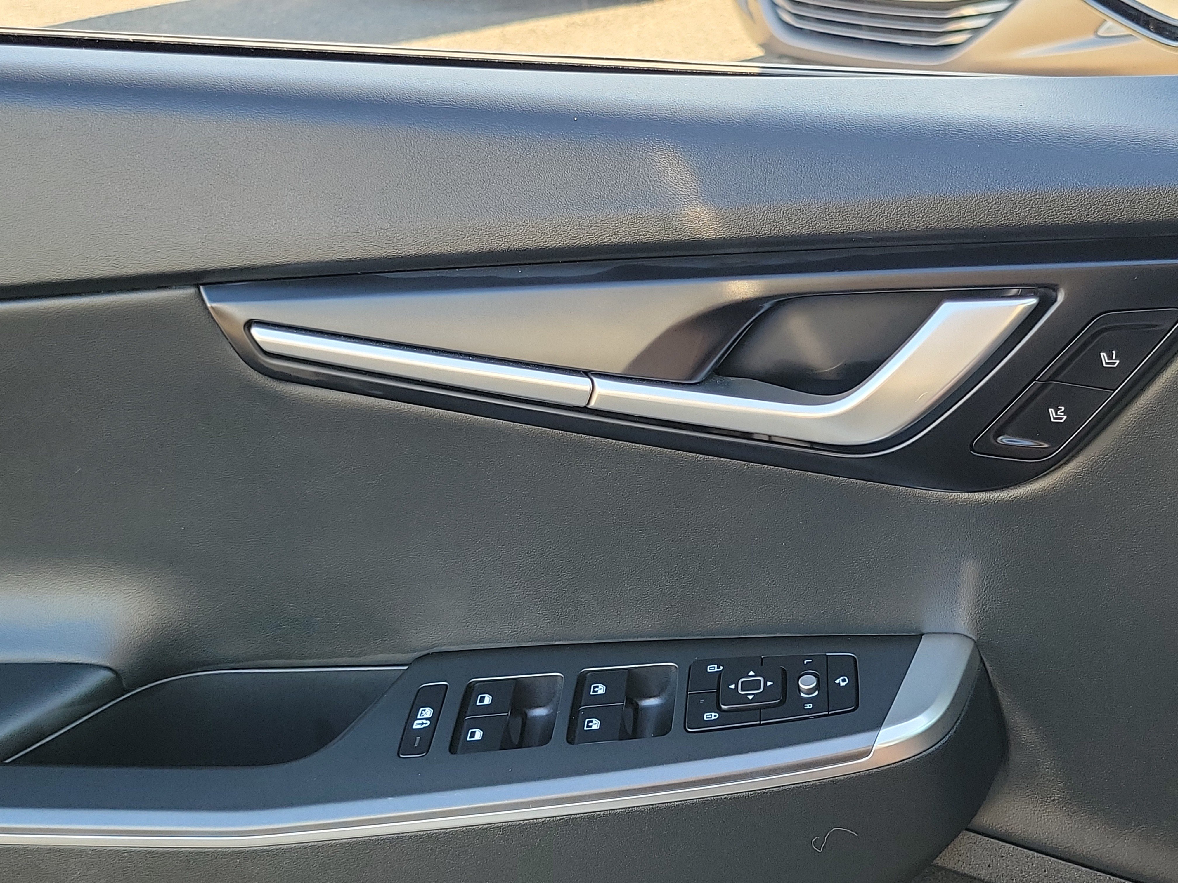 Used 2024 Kia EV6 Wind w/ Wind Technology Package RWD image 13