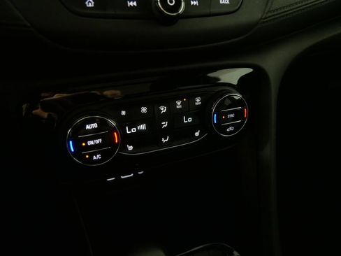 Used 2023 Buick Encore GX Essence w/ Experience Buick Package AWD/4WD image 29