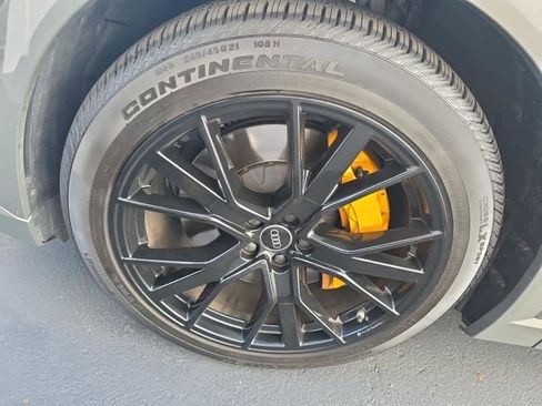 Used 2023 Audi e-tron Chronos w/ Chronos Package image 9