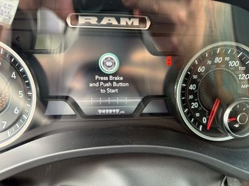 Used 2024 RAM 1500 Big Horn AWD/4WD image 9