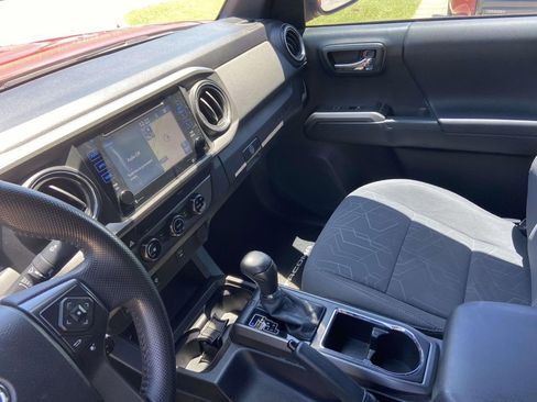 Used 2016 Toyota Tacoma TRD Sport w/ Towing Package RWD image 26