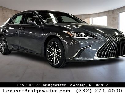 New 2025 Lexus ES 350 w/ Premium Package