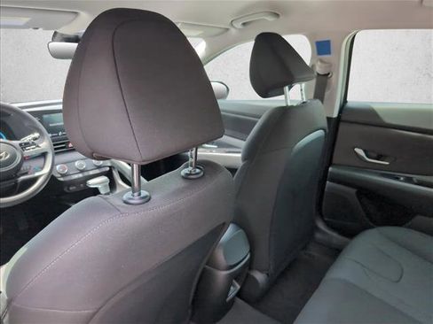 New 2026 Hyundai Elantra SE FWD image 16